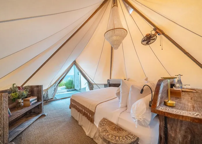 Naluna Glamping